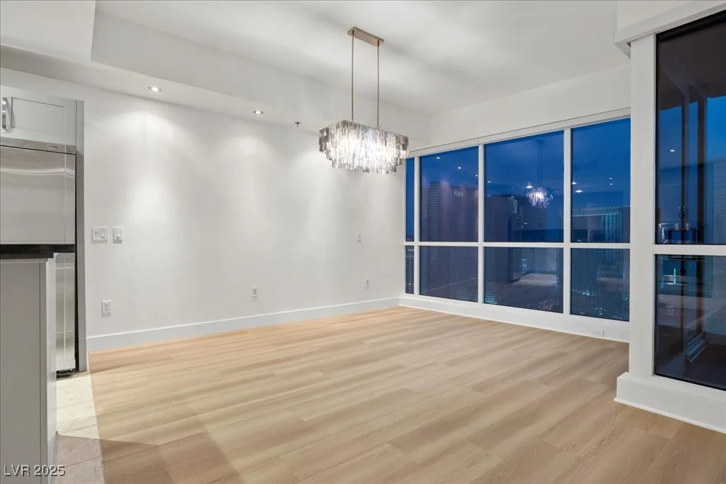 4575 Dean Martin, Las Vegas, NV 89103
