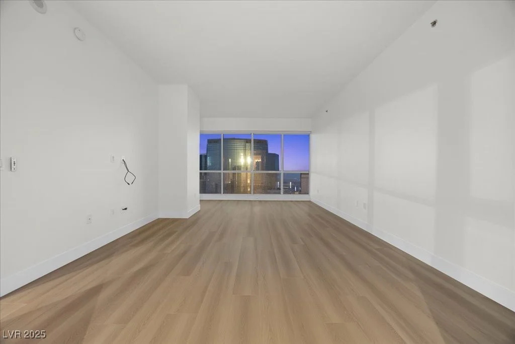 4575 Dean Martin, Las Vegas, NV 89103