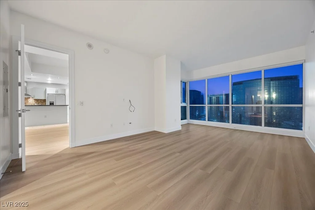 4575 Dean Martin, Las Vegas, NV 89103