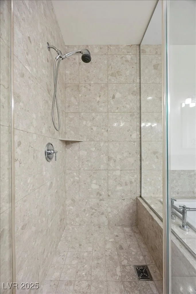 4575 Dean Martin, Las Vegas, NV 89103
