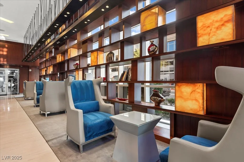4575 Dean Martin, Las Vegas, NV 89103