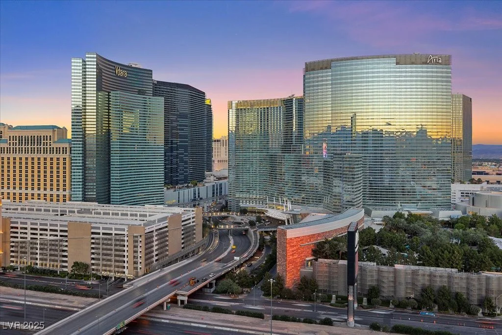 4575 Dean Martin, Las Vegas, NV 89103