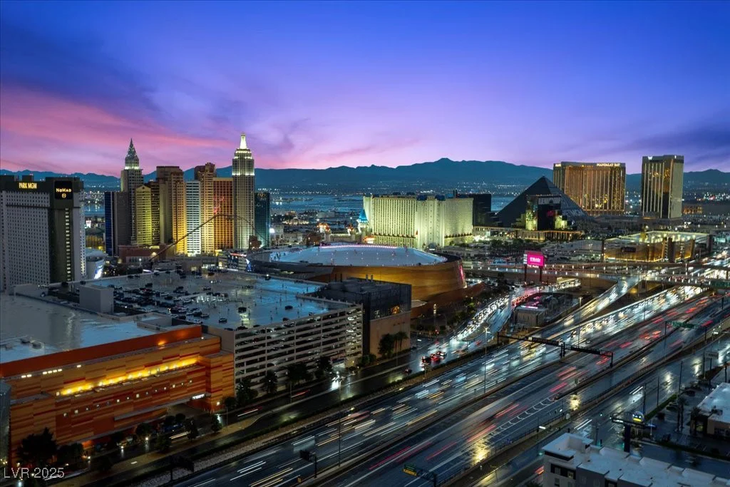 4575 Dean Martin, Las Vegas, NV 89103