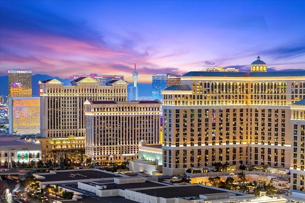 4575 Dean Martin, Las Vegas, NV 89103