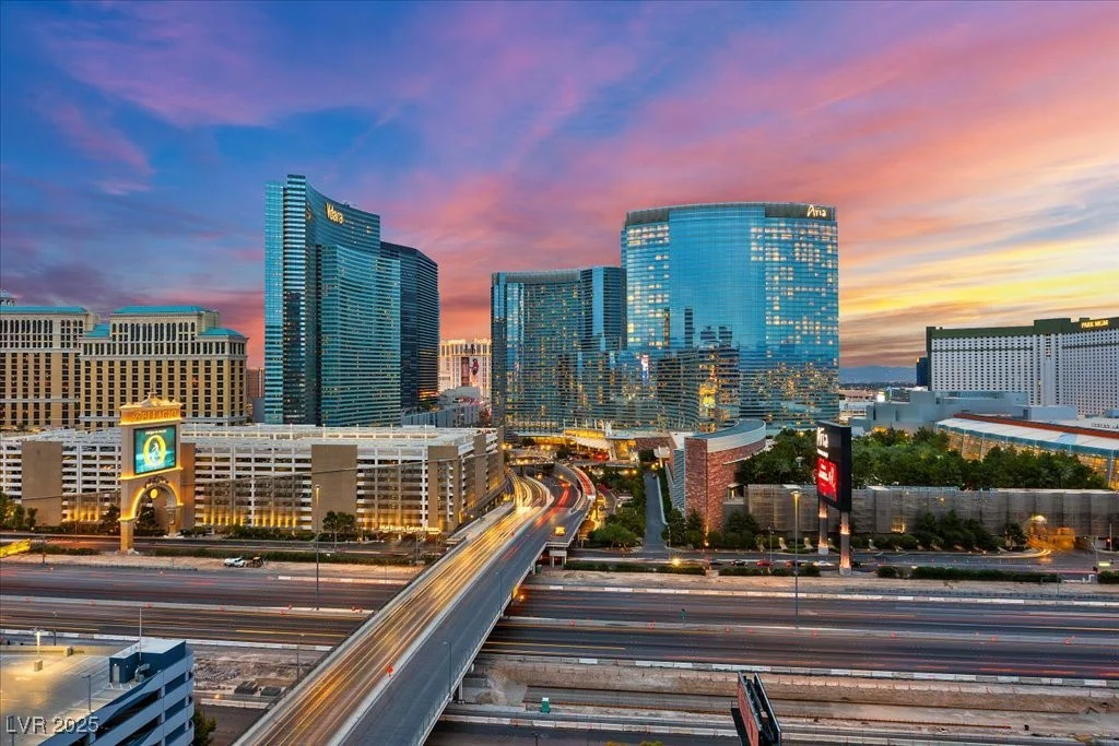4575 Dean Martin, Las Vegas, NV 89103