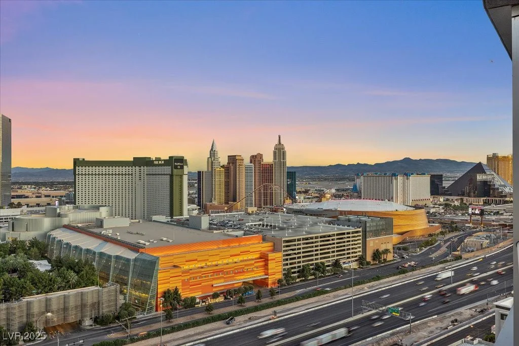 4575 Dean Martin, Las Vegas, NV 89103