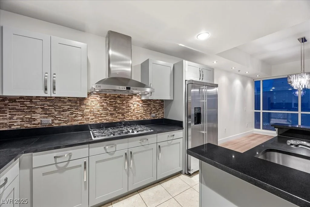 4575 Dean Martin, Las Vegas, NV 89103