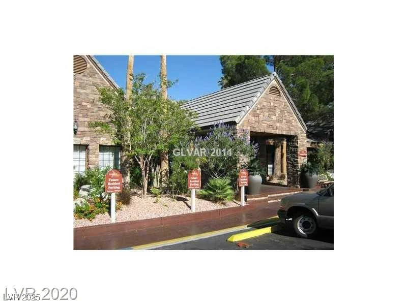 2700 Rainbow, Las Vegas, NV 89108