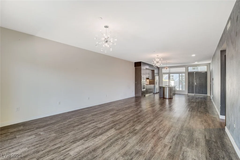8925 Flamingo, Las Vegas, NV 89147