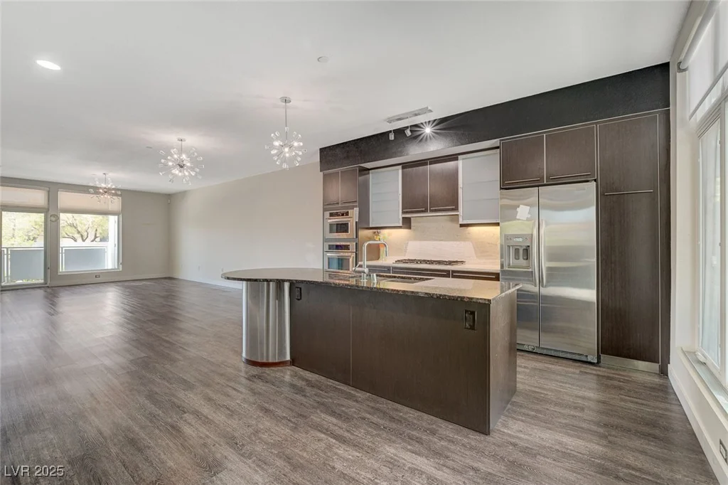 8925 Flamingo, Las Vegas, NV 89147