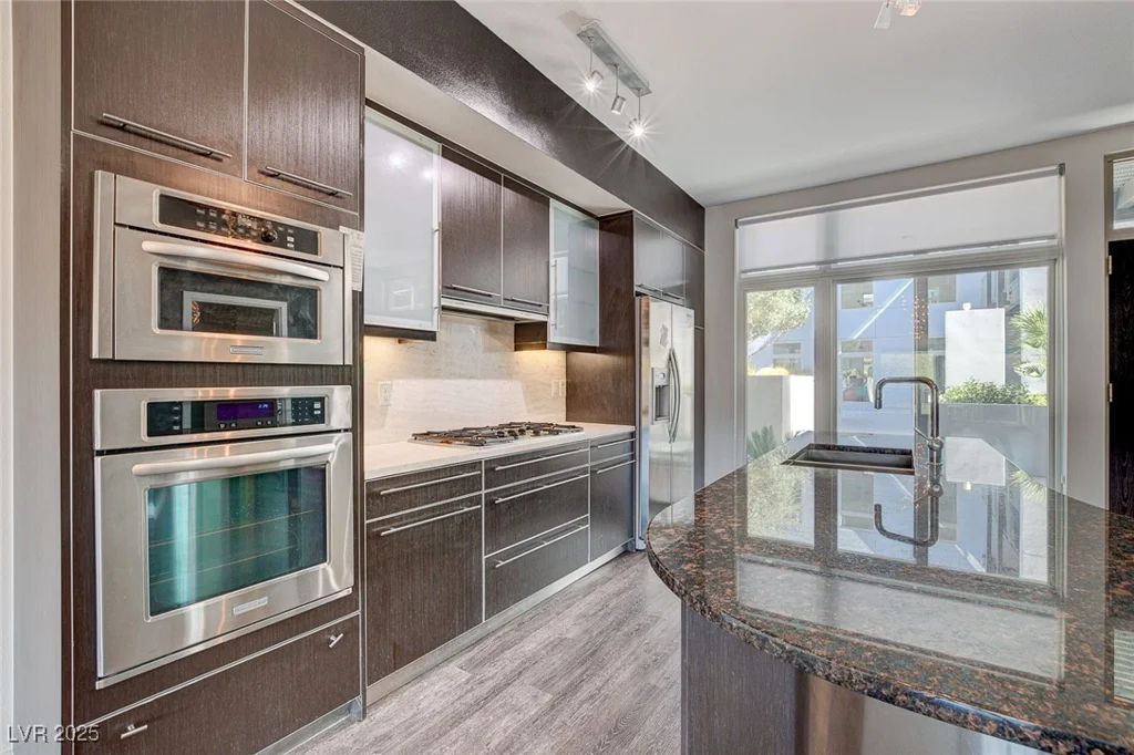 8925 Flamingo, Las Vegas, NV 89147