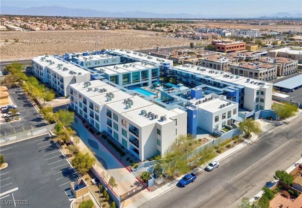 8925 Flamingo, Las Vegas, NV 89147