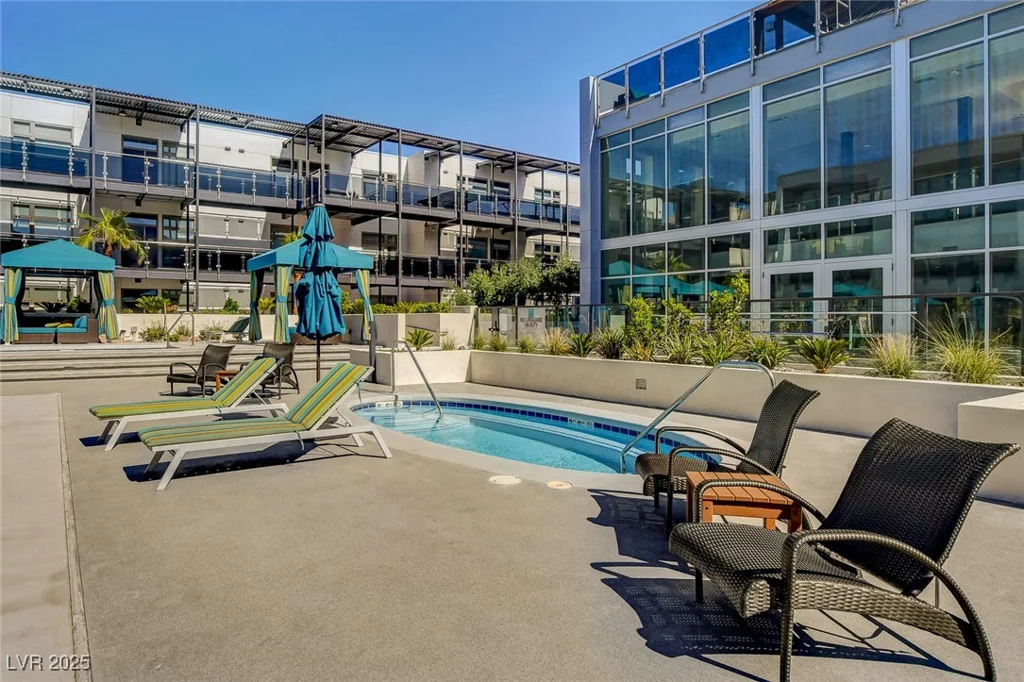 8925 Flamingo, Las Vegas, NV 89147