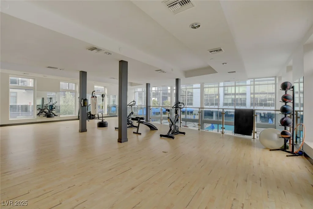 8925 Flamingo, Las Vegas, NV 89147
