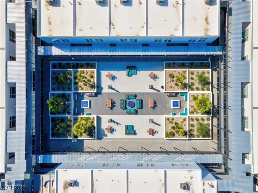 8925 Flamingo, Las Vegas, NV 89147