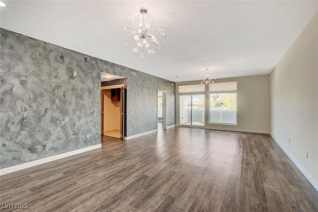 8925 Flamingo, Las Vegas, NV 89147