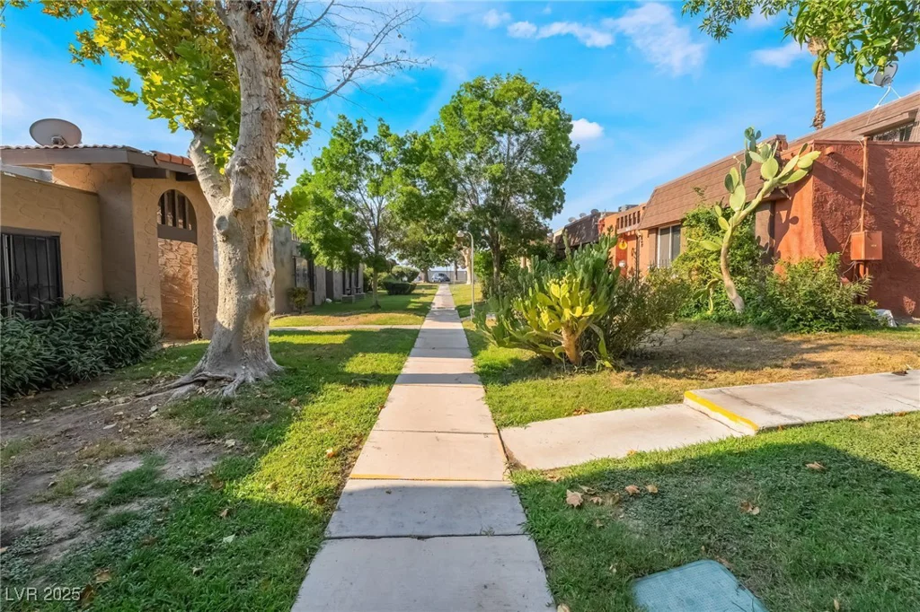 4623 Monterey, Las Vegas, NV 89169
