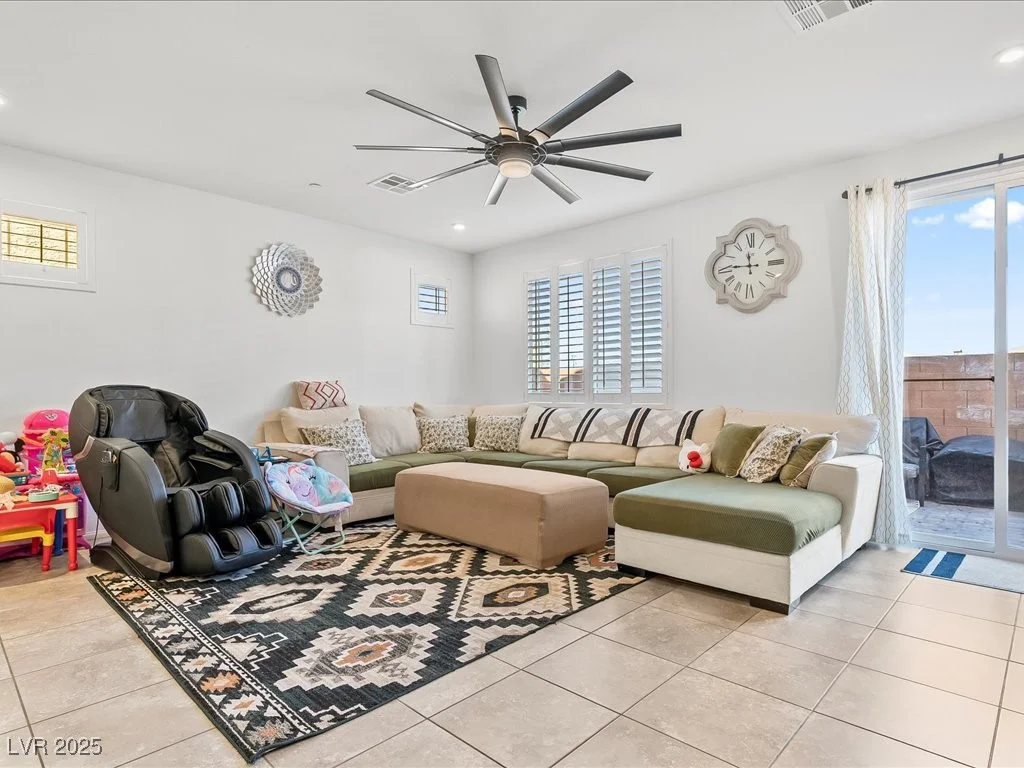 6082 Rose Springs, Las Vegas, NV 89130