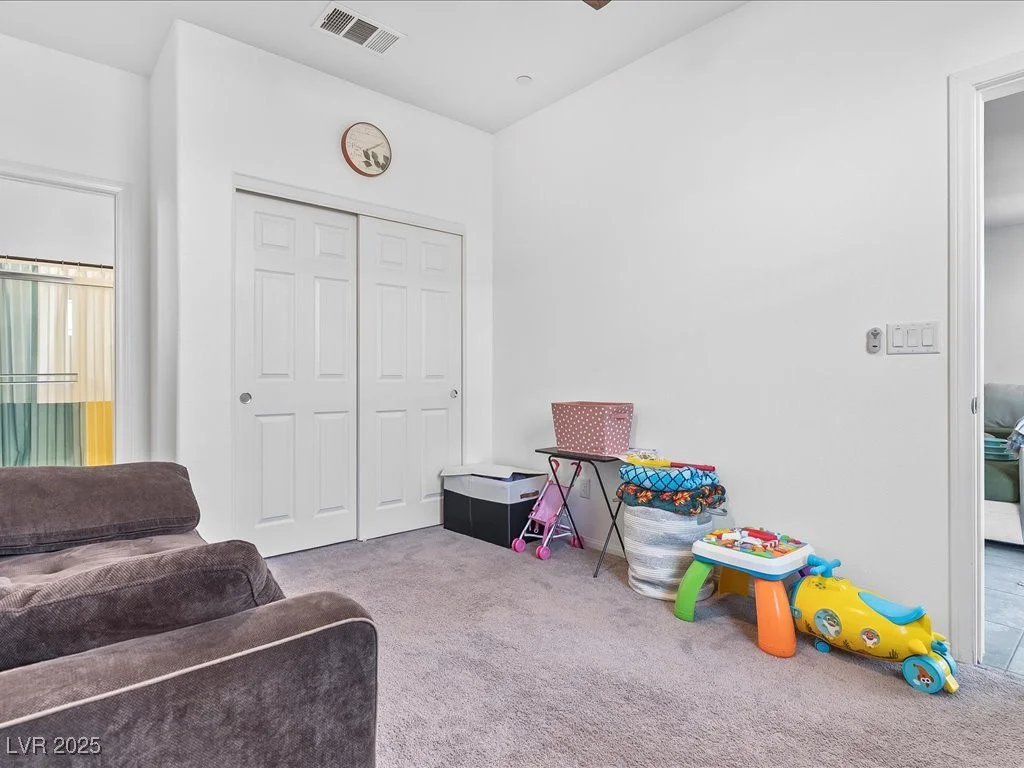 6082 Rose Springs, Las Vegas, NV 89130
