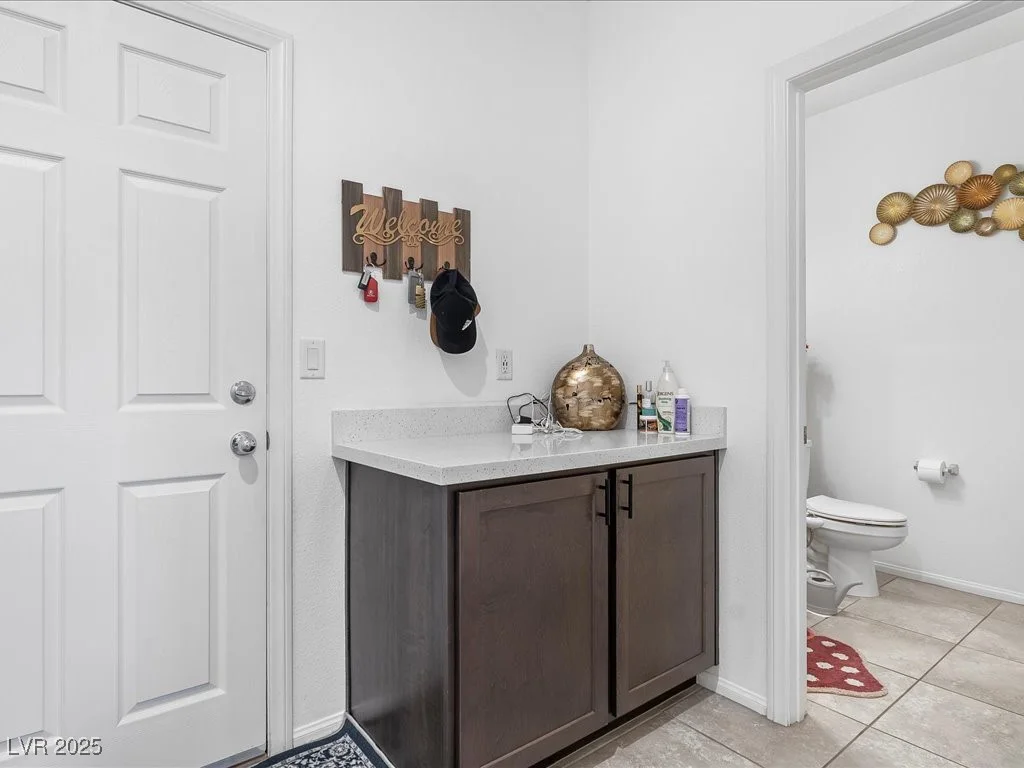 6082 Rose Springs, Las Vegas, NV 89130