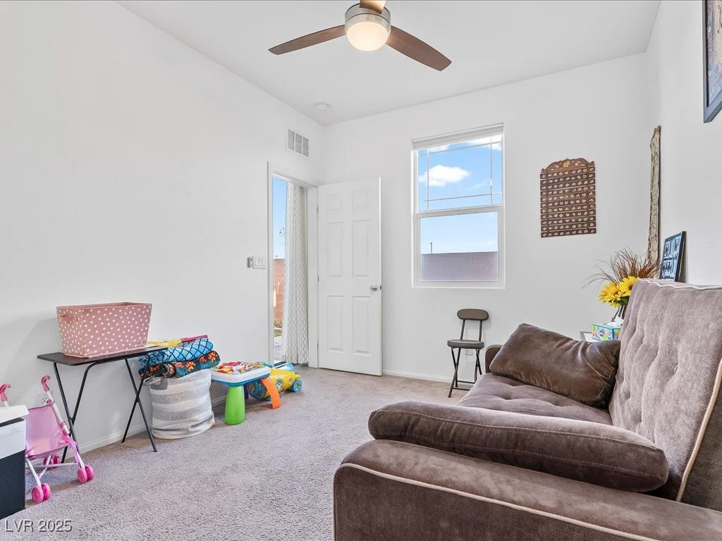 6082 Rose Springs, Las Vegas, NV 89130