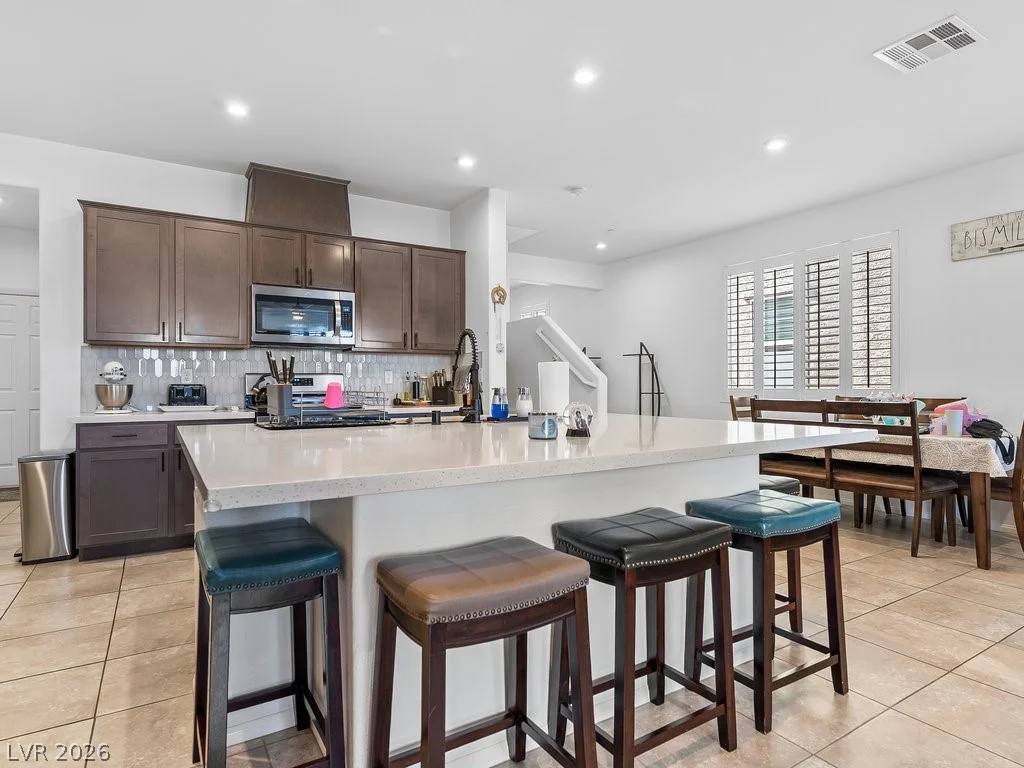 6082 Rose Springs, Las Vegas, NV 89130