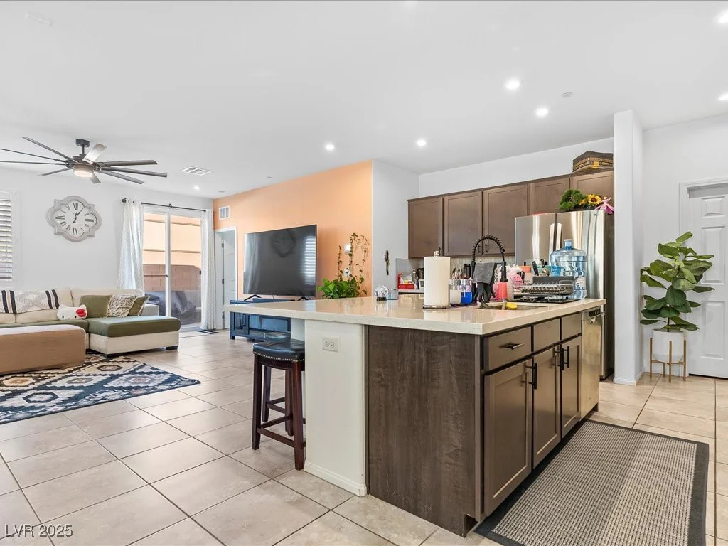 6082 Rose Springs, Las Vegas, NV 89130