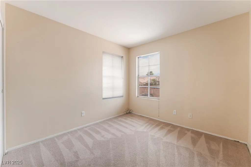 1624 Leaning Pine, Las Vegas, NV 89128