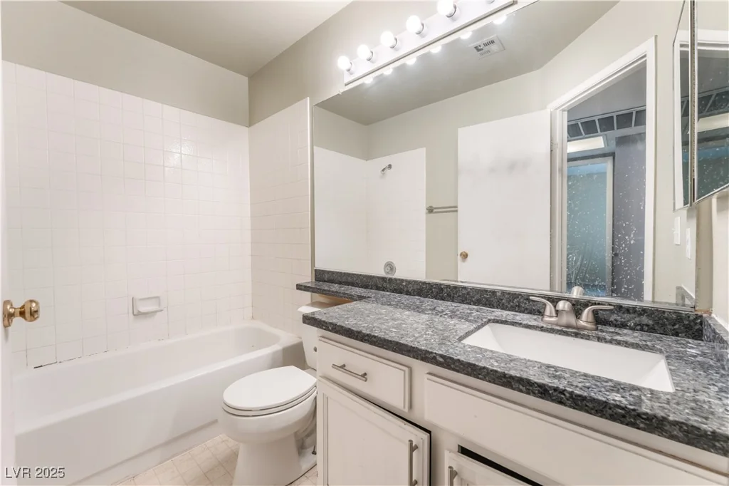1624 Leaning Pine, Las Vegas, NV 89128