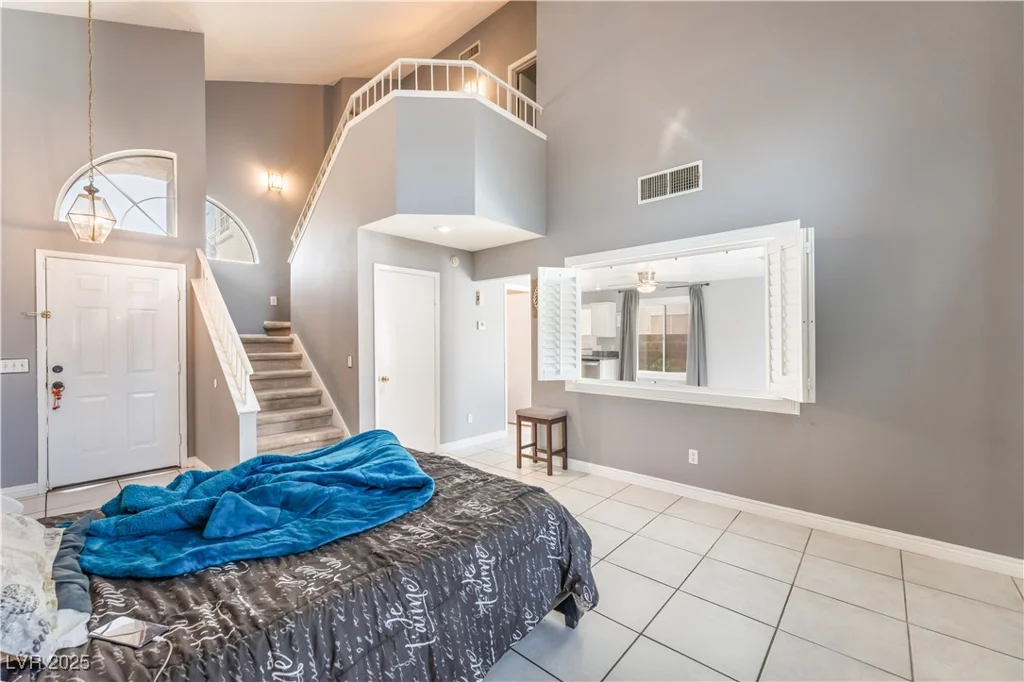 1624 Leaning Pine, Las Vegas, NV 89128