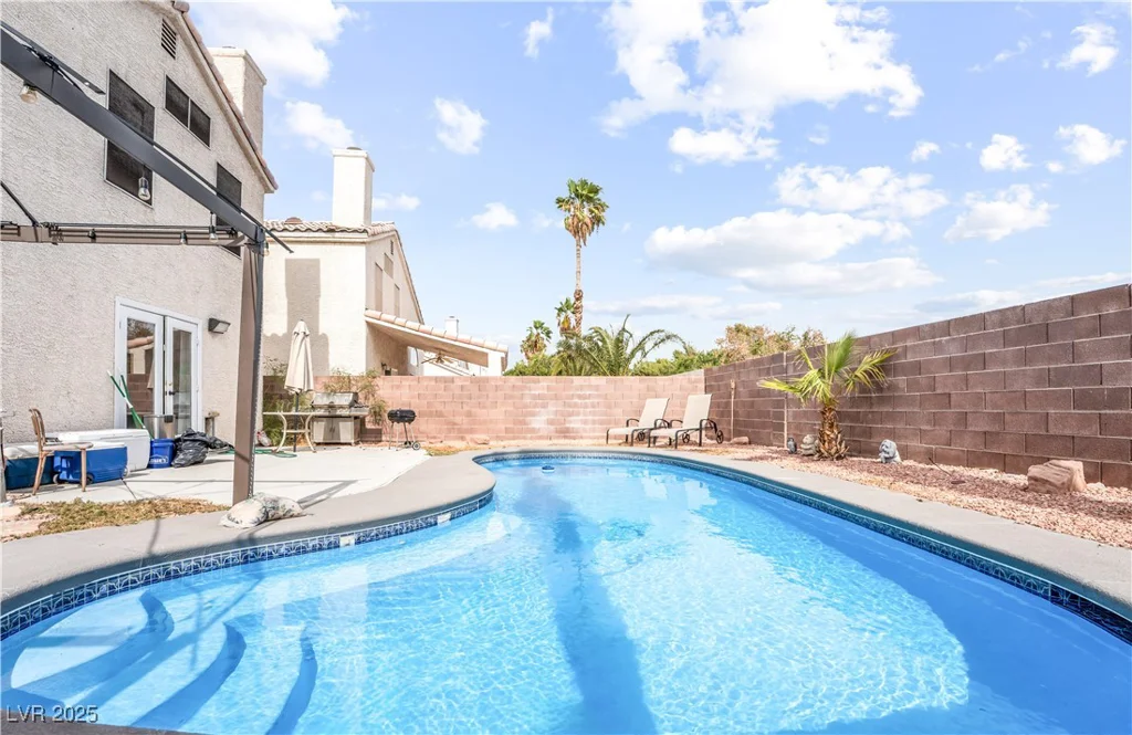 1624 Leaning Pine, Las Vegas, NV 89128