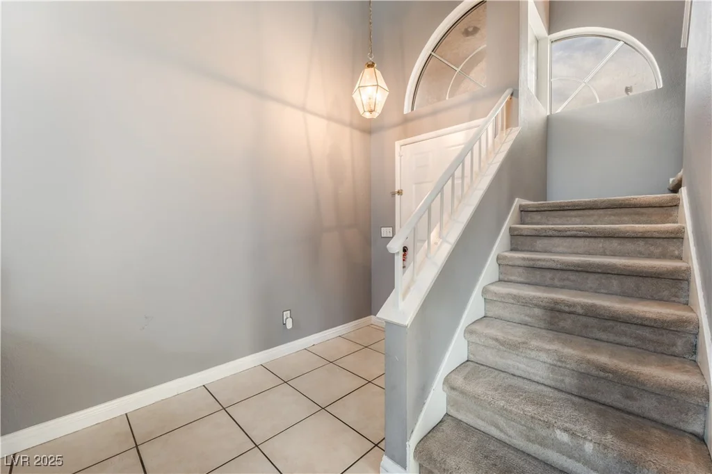 1624 Leaning Pine, Las Vegas, NV 89128