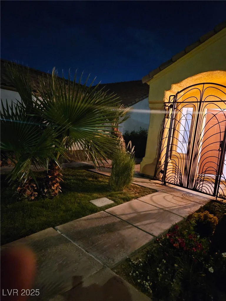 4440 Minaret, North Las Vegas, NV 89031