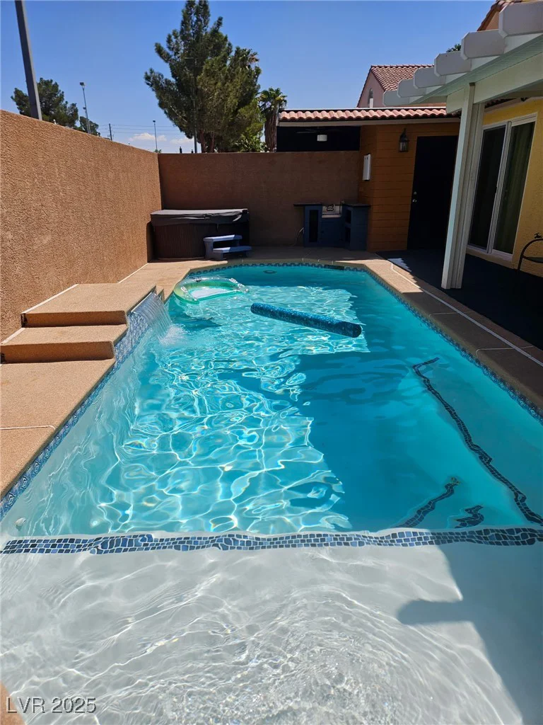 4440 Minaret, North Las Vegas, NV 89031