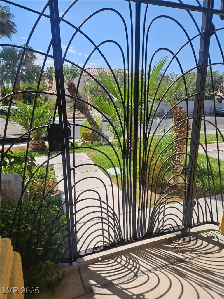4440 Minaret, North Las Vegas, NV 89031