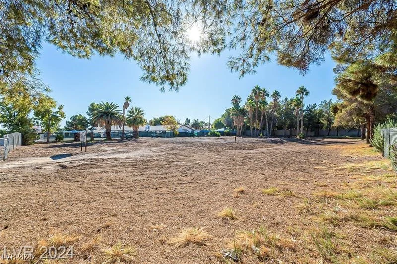 3515 Sunset, Las Vegas, NV 89120