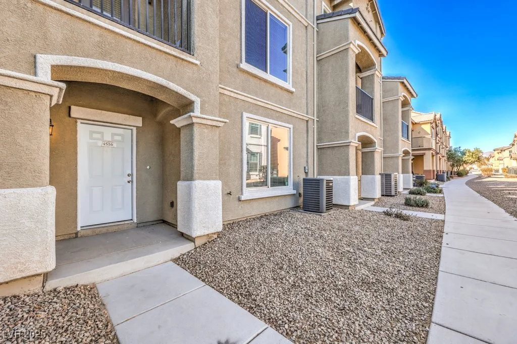 4516 Townwall, Las Vegas, NV 89115