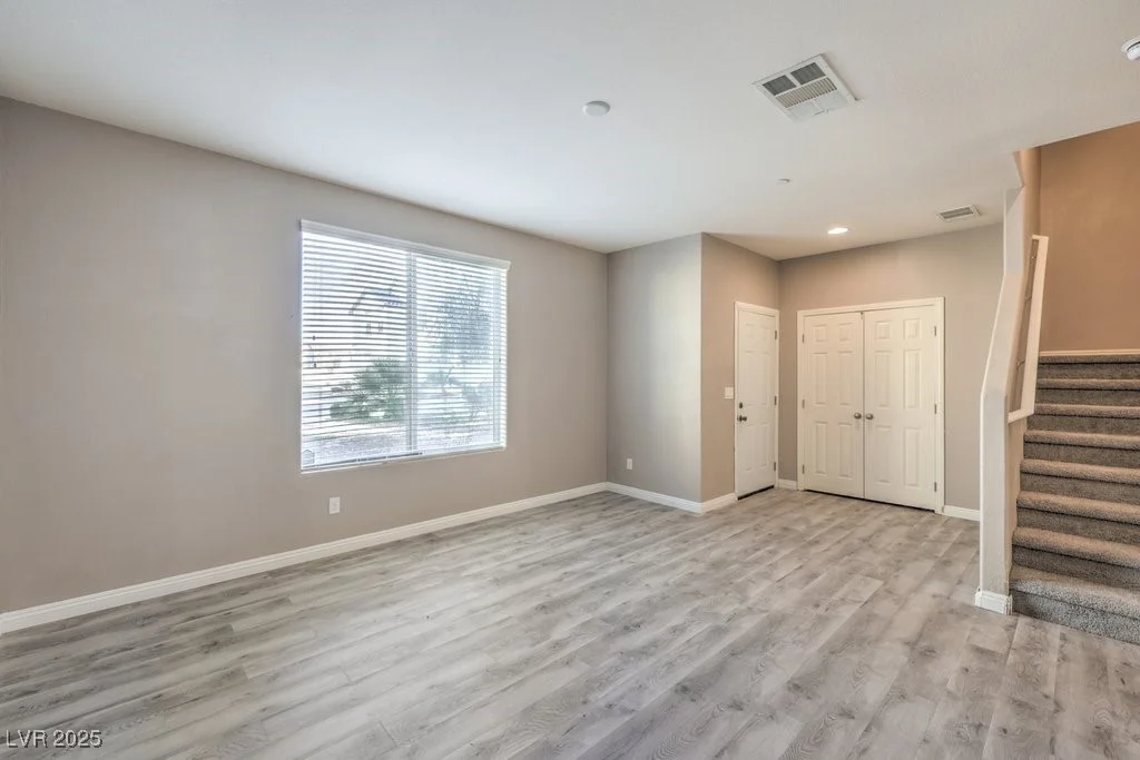 4516 Townwall, Las Vegas, NV 89115