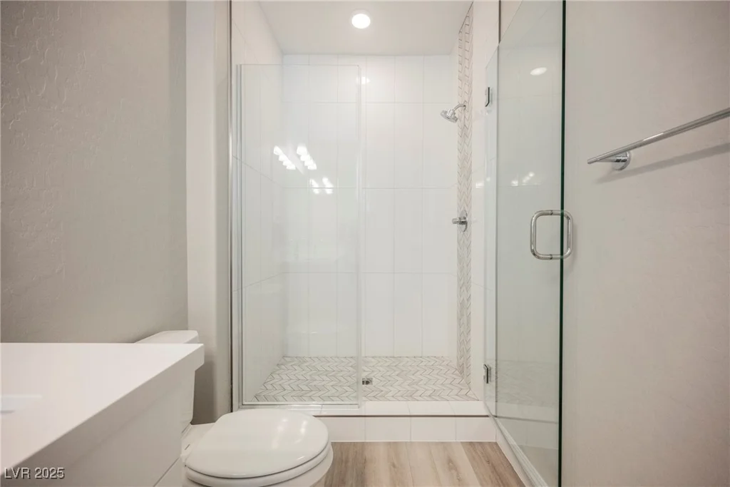 11676 Hamilton Lake, Las Vegas, NV 89138