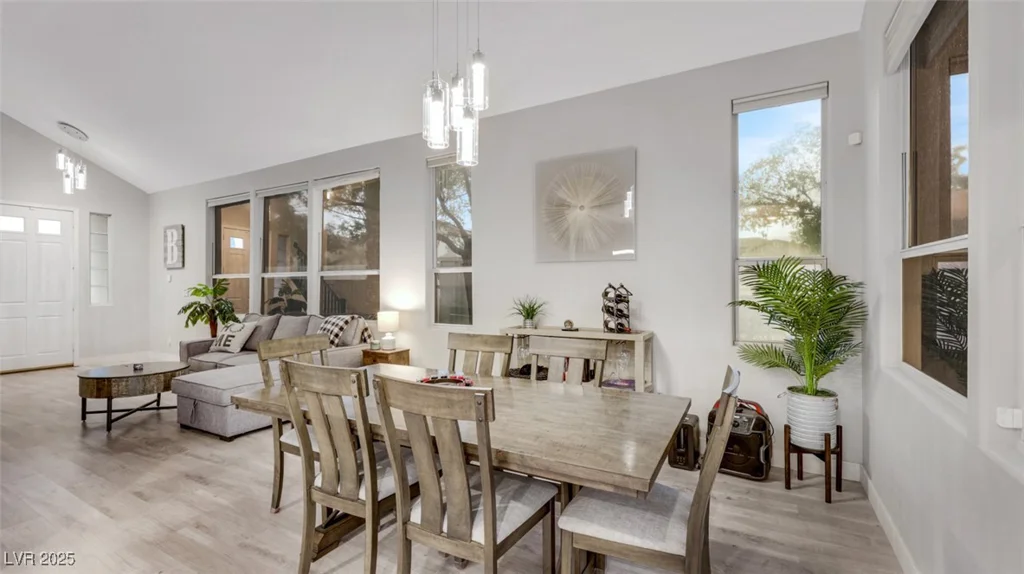 1301 Fox Acres, Las Vegas, NV 89134