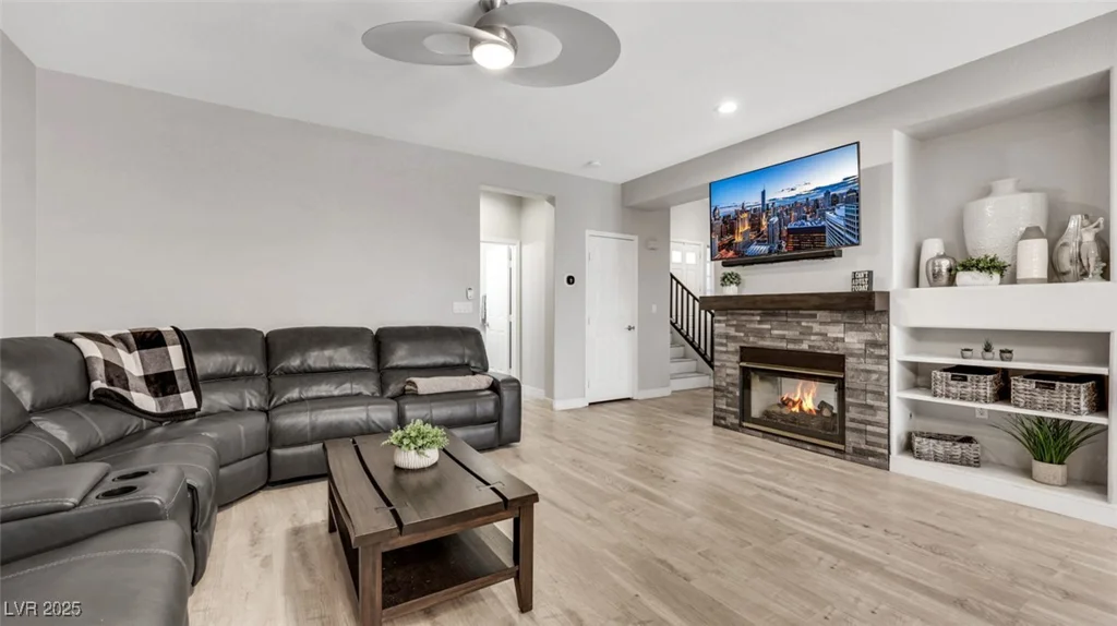 1301 Fox Acres, Las Vegas, NV 89134