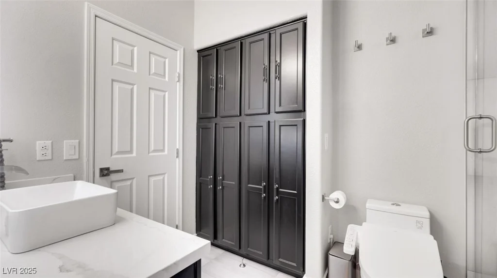 1301 Fox Acres, Las Vegas, NV 89134