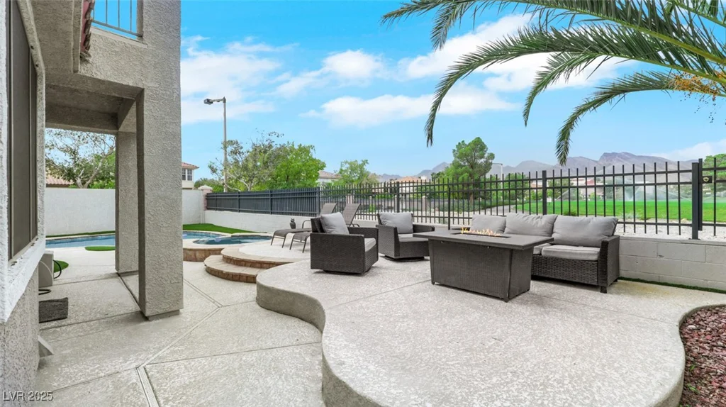 1301 Fox Acres, Las Vegas, NV 89134