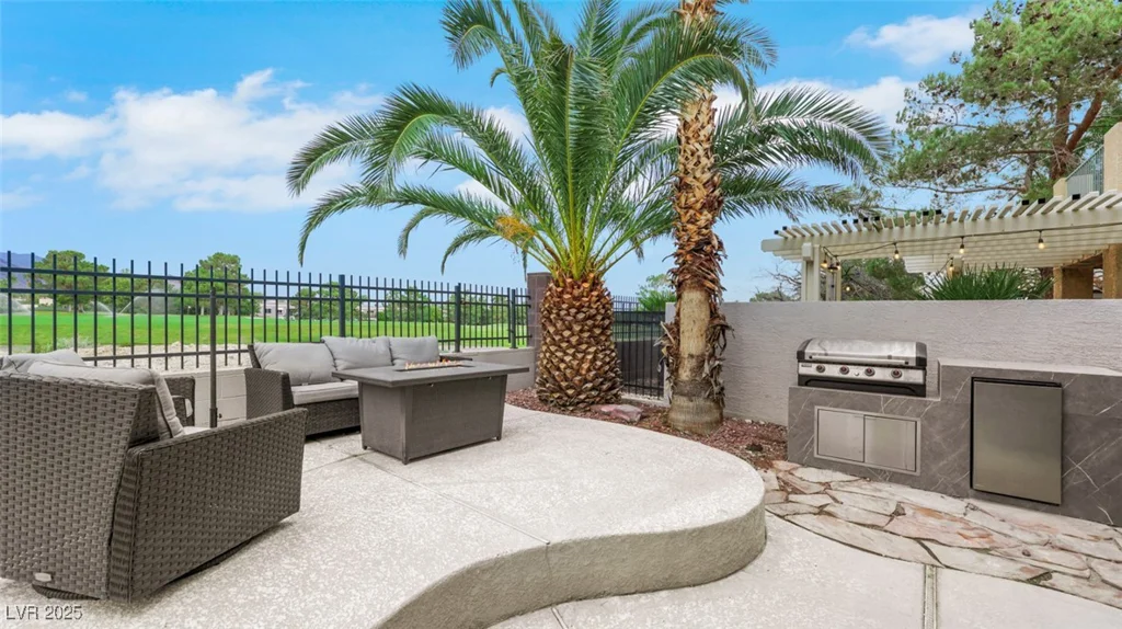 1301 Fox Acres, Las Vegas, NV 89134