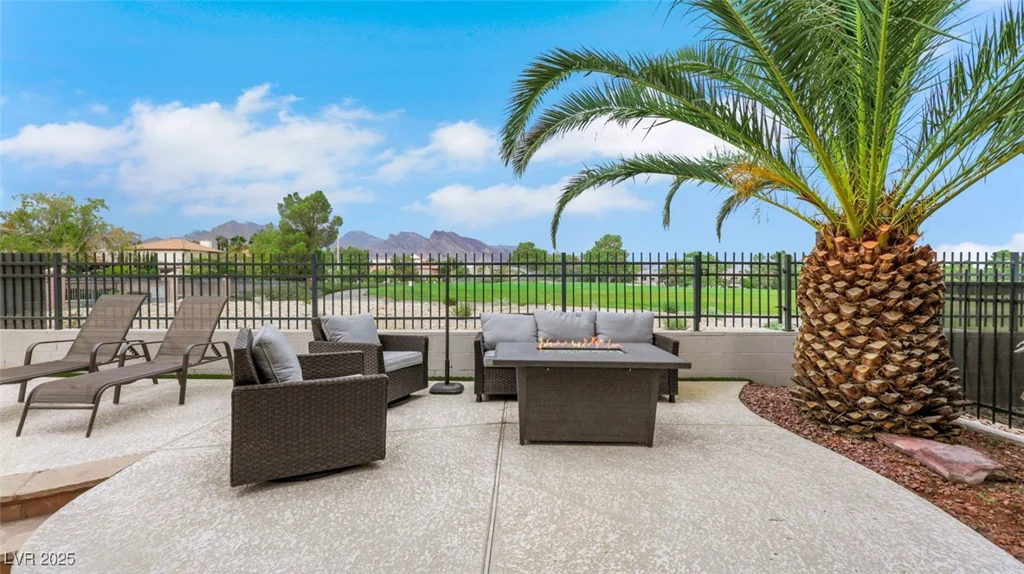 1301 Fox Acres, Las Vegas, NV 89134
