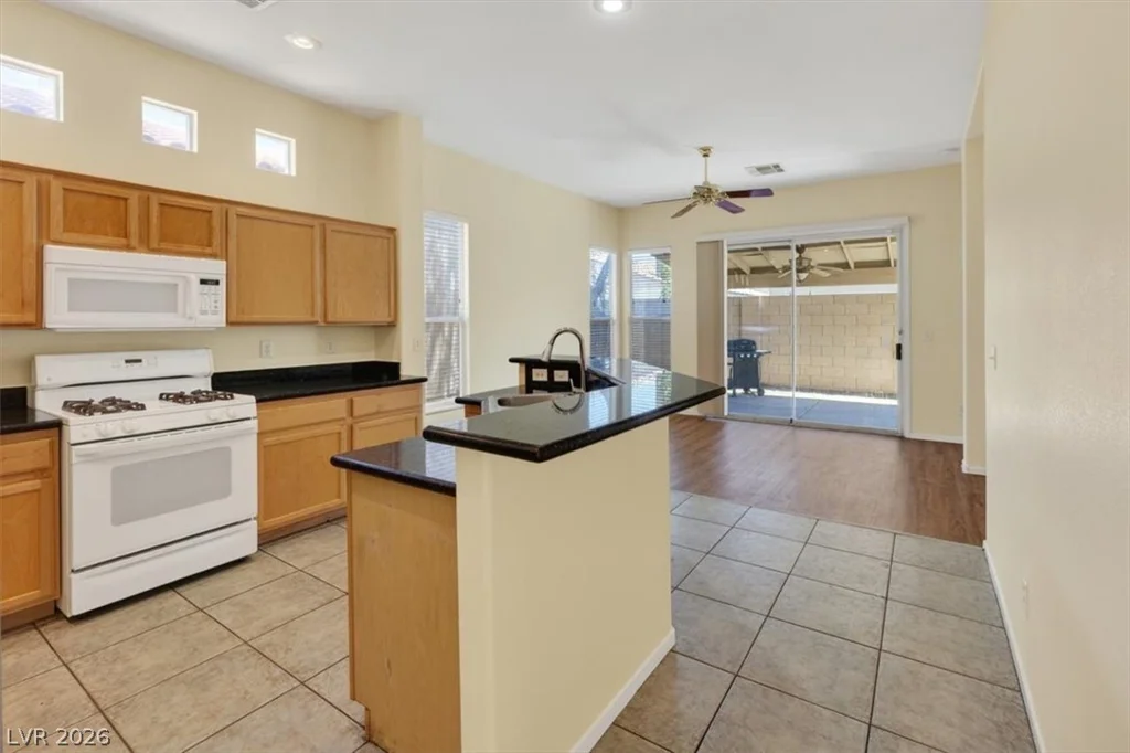 9200 Penn Station, Las Vegas, NV 89123