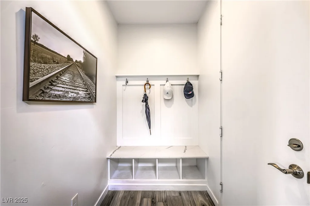 10337 Kesington, Las Vegas, NV 89135