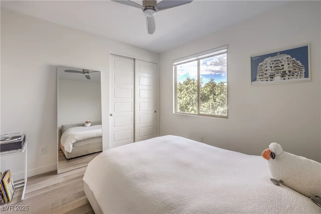 10337 Kesington, Las Vegas, NV 89135
