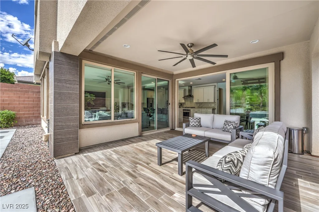 10337 Kesington, Las Vegas, NV 89135