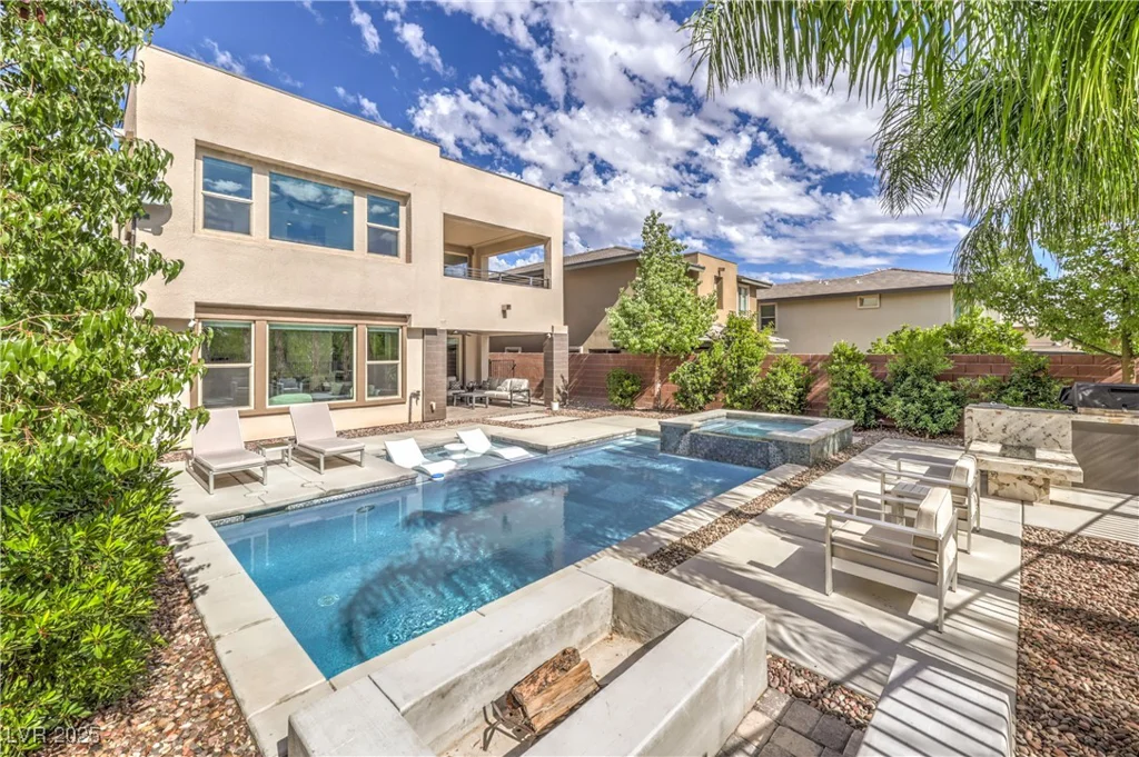 10337 Kesington, Las Vegas, NV 89135